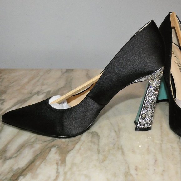 Will Sell!! Betsey Johnson Women's Corie Pump, Black Satin Block Heel, 8  M - Picture 4 of 11